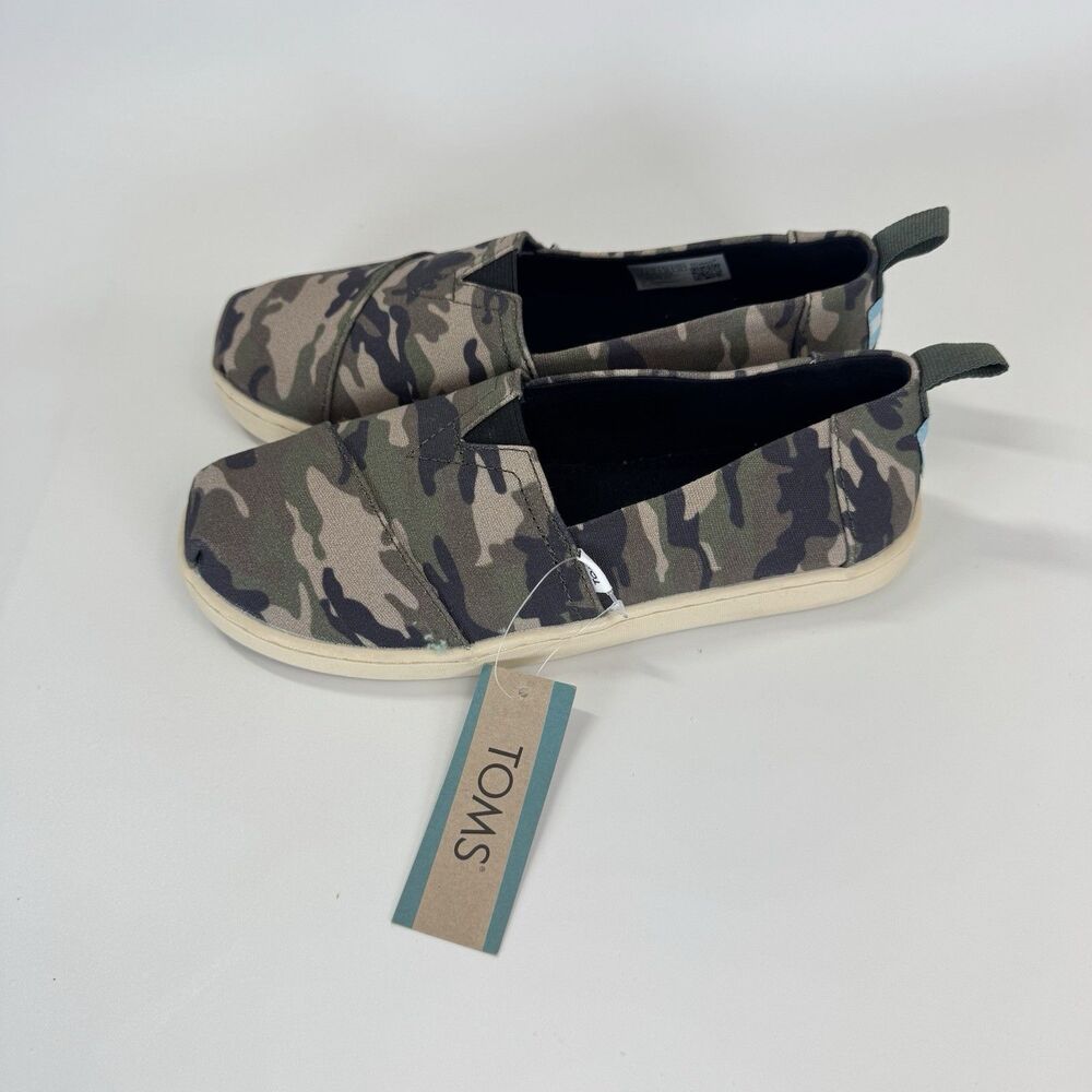 TOMS Alpargata Youth size 3 Green Forest Camo Print Slip-On Shoes New